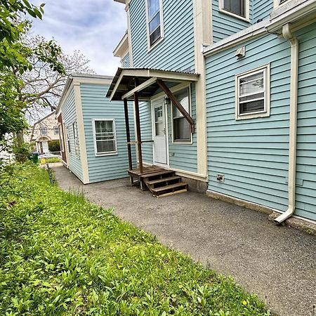 Traveler'S Den In Medford Apartment Екстериор снимка