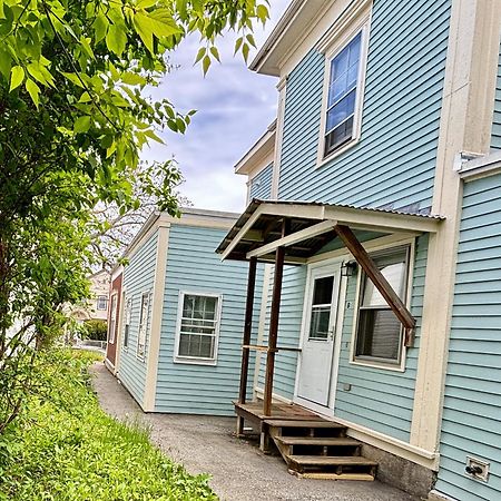 Traveler'S Den In Medford Apartment Екстериор снимка