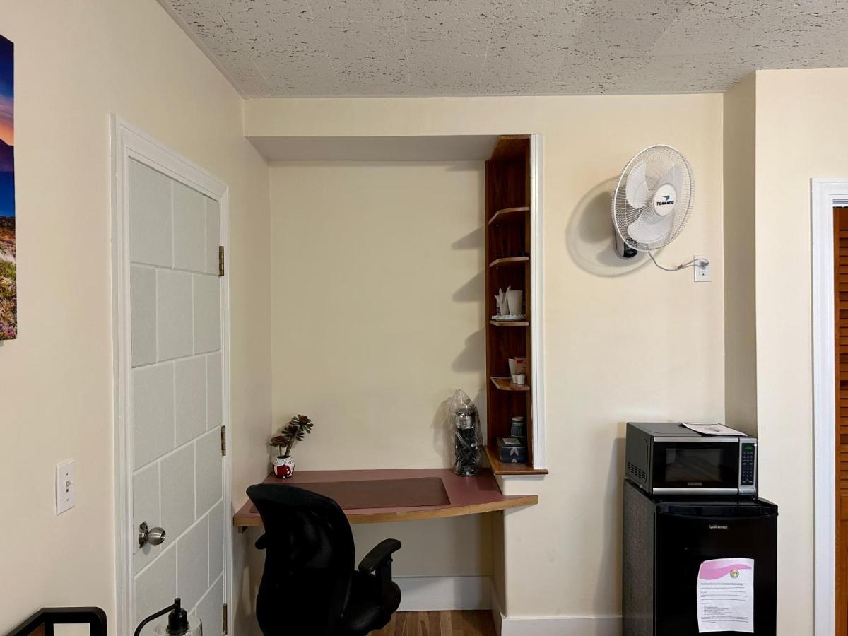 Traveler'S Den In Medford Apartment Екстериор снимка