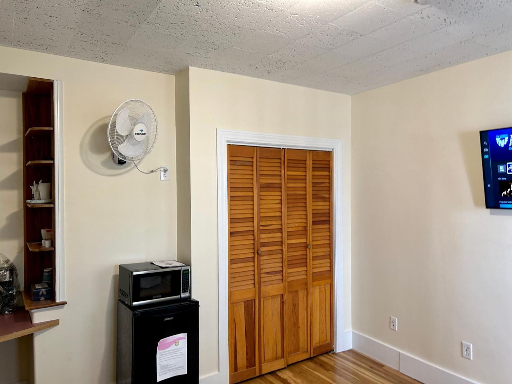 Traveler'S Den In Medford Apartment Екстериор снимка